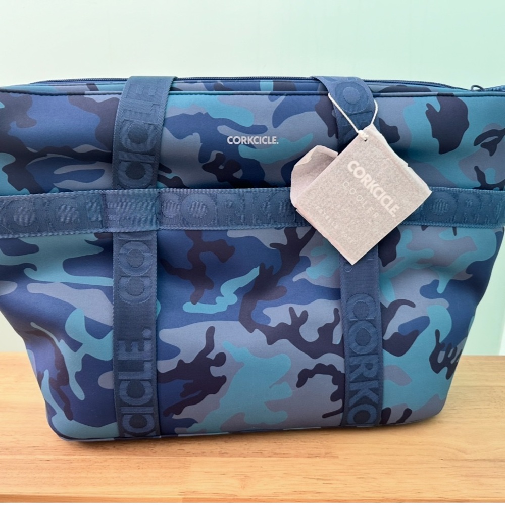 Corkcicle Estelle Tote/Shoulder Bag Cooler in Navy Camo